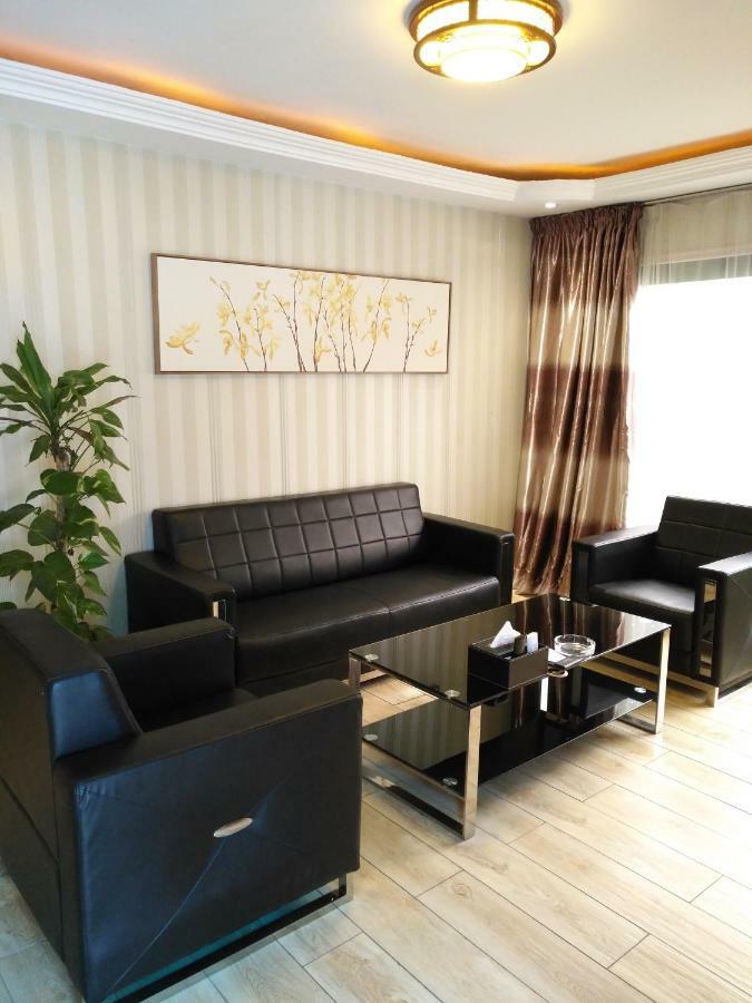 Hotel Des Jardins Abidjan Eksteriør billede